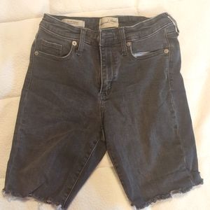 High rise Universal Threads Bermuda shorts